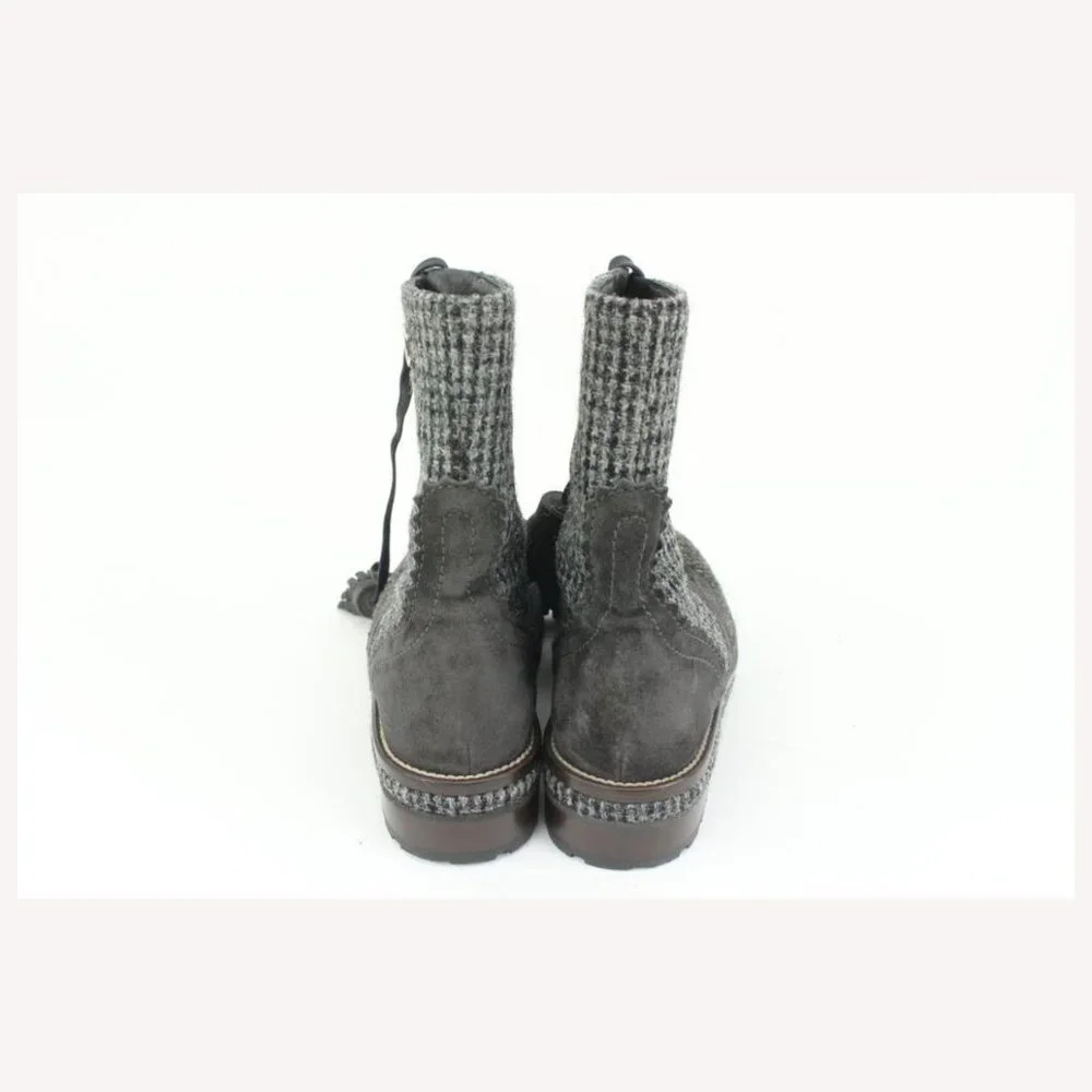 CHANEL size 36